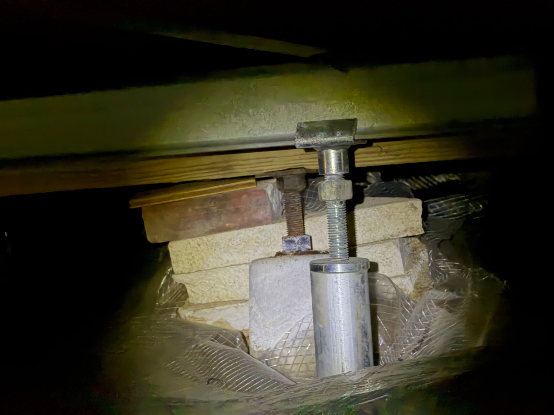 Gallery photos for A Pensacola Crawlspace Encapsulation Done Wrong - Here's the Damage: Image #5