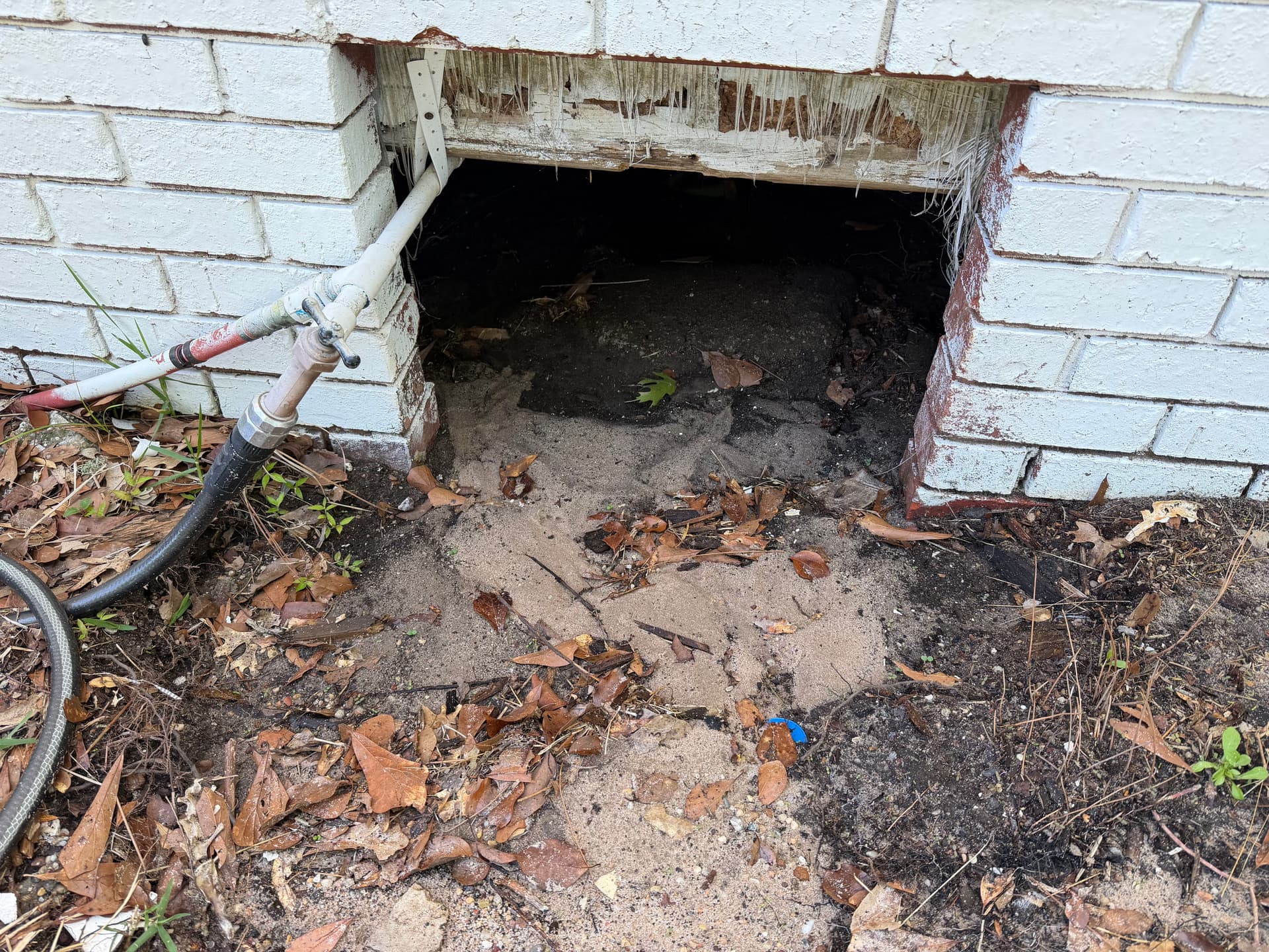 Crawl Space Inspection Uncovers Major Issues in Irvington Alabama image