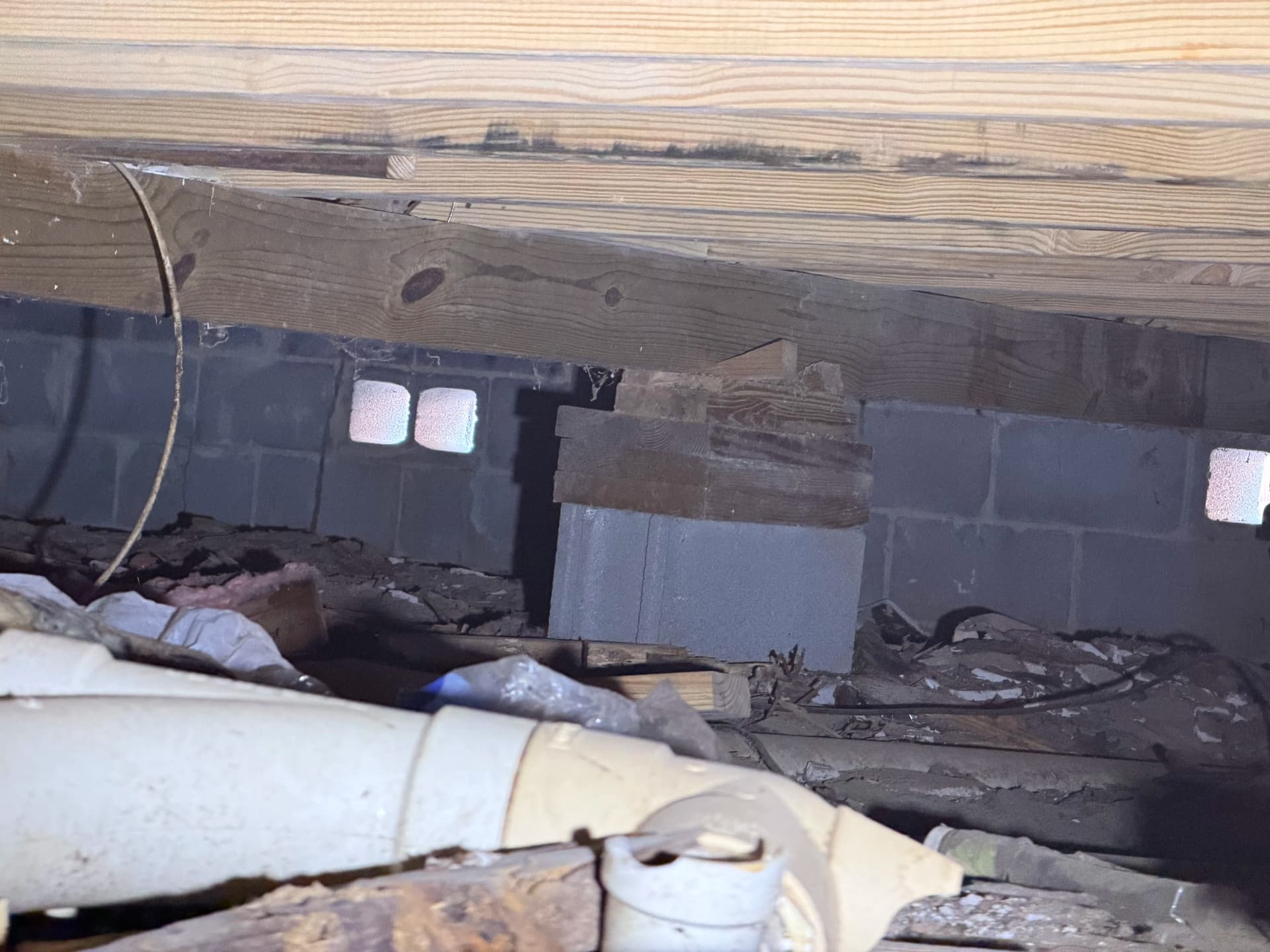 Gallery photos for Crawl Space Encapsulation Done Right in Spanish Fort Alabama: Image #3