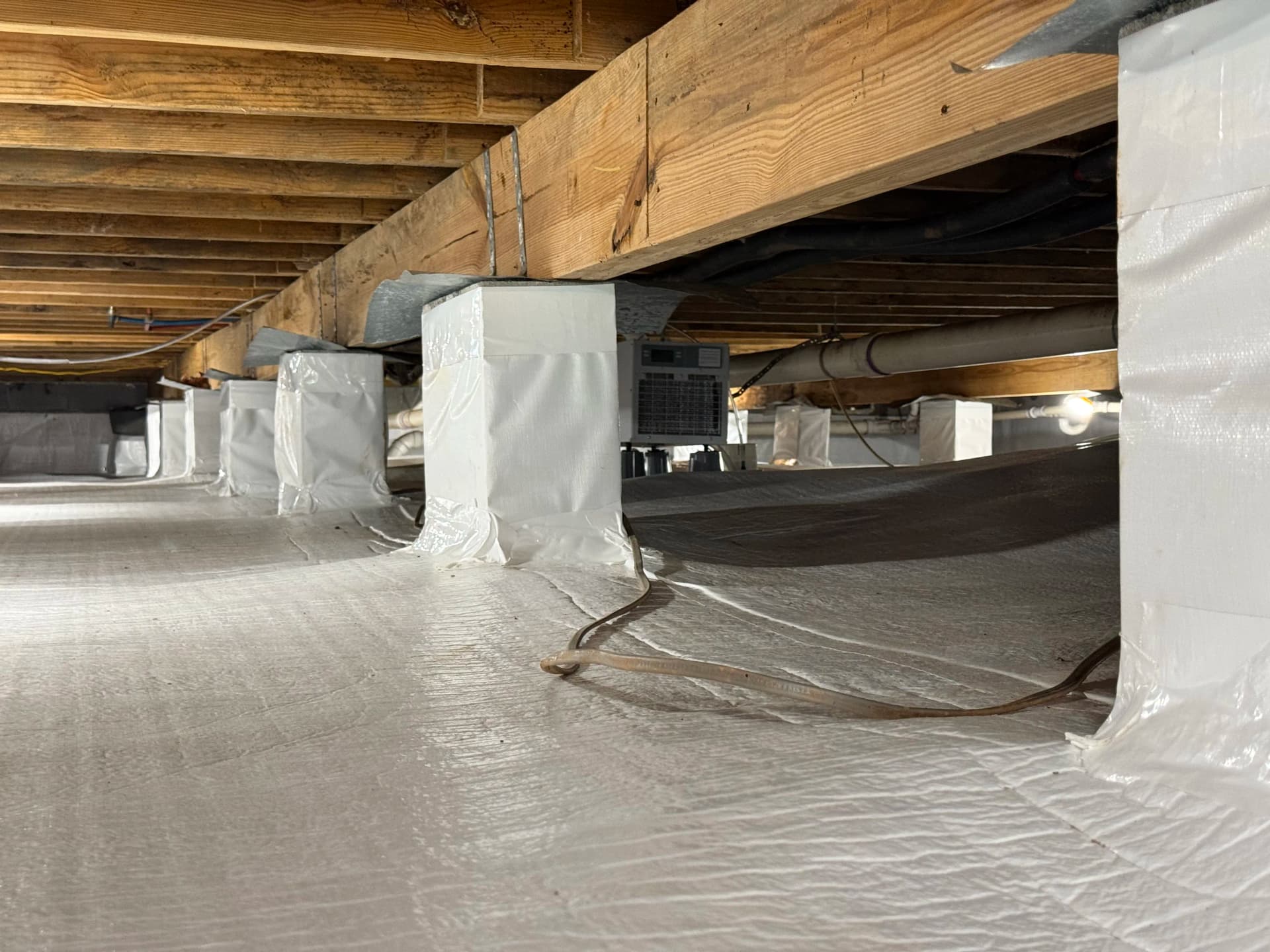 Gallery photos for Crawl Space Encapsulation Done Right in Long Beach Mississippi: Image #4