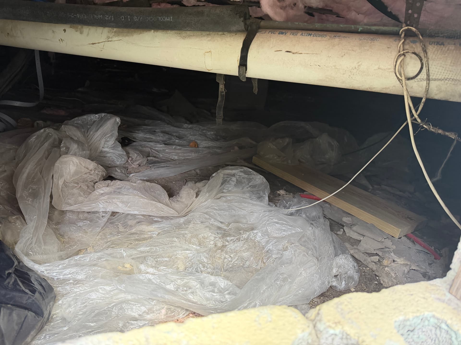 Panama City Crawl Space Cleanup Debris Removal and Vapor Barrier Install image