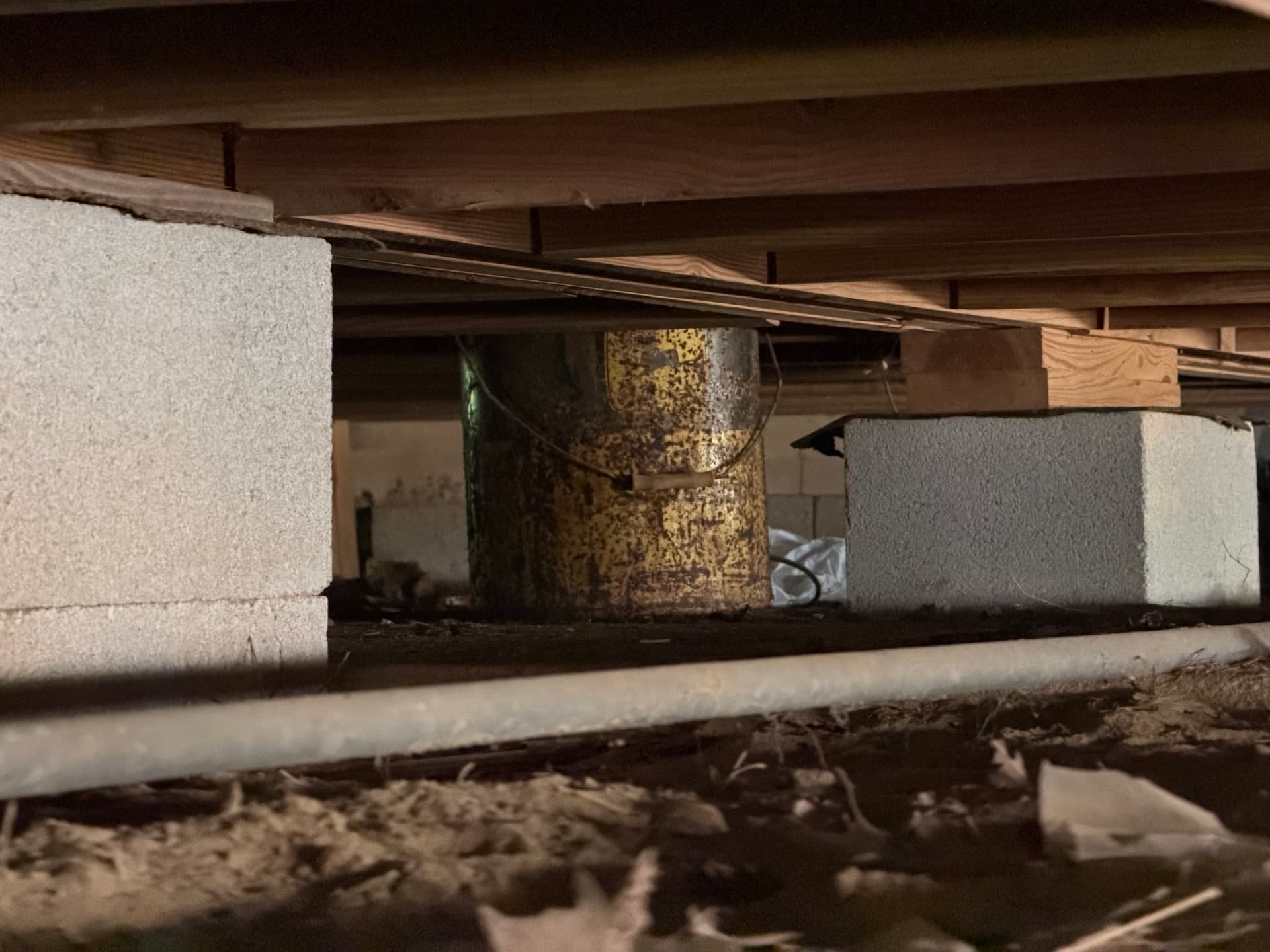 Gallery photos for What Bad Crawl Space Support Looks Like in Andalusia Alabama: Image #3