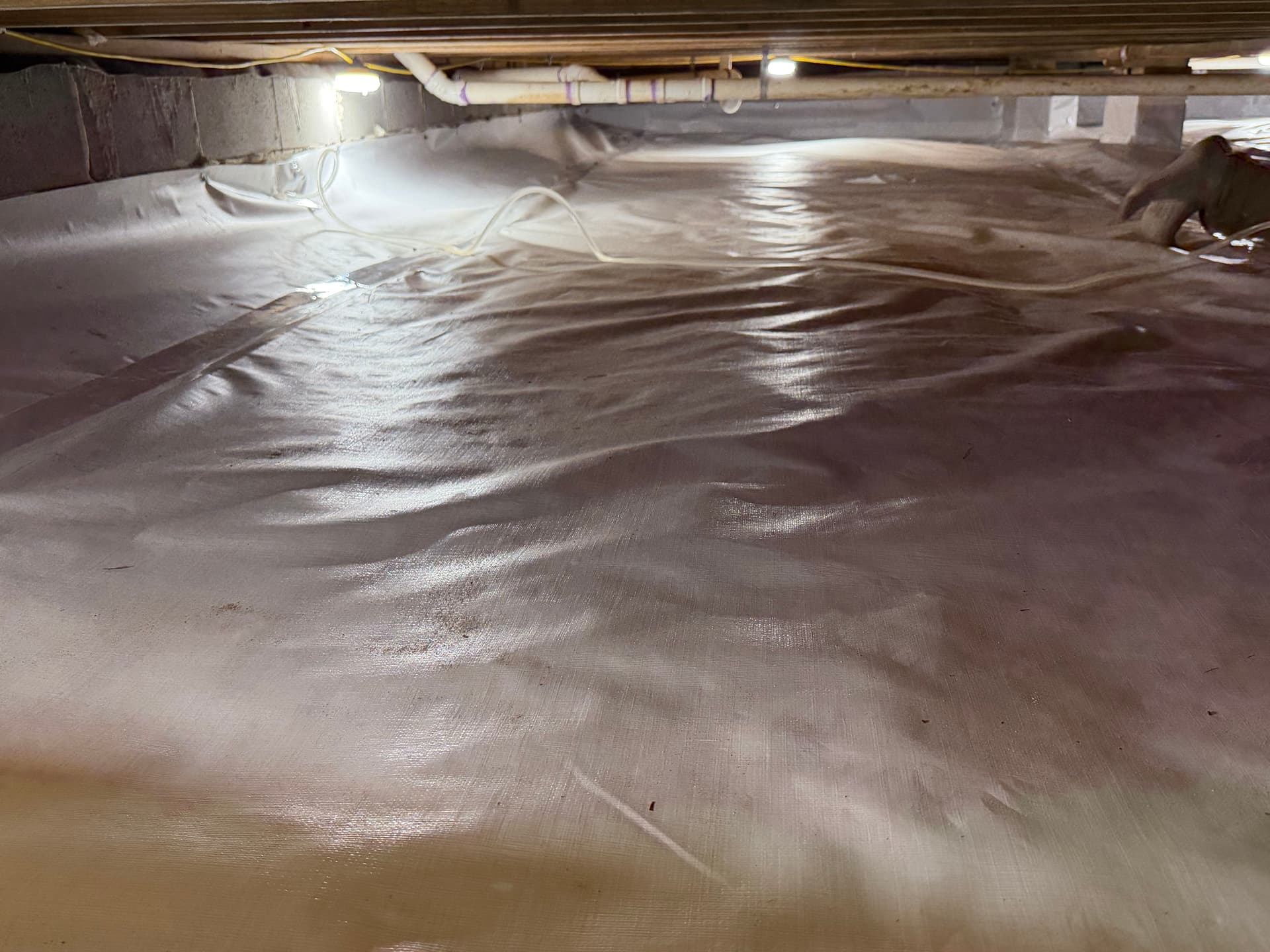 Gallery photos for 3,000 Sq. Ft. Crawl Space Encapsulation Completed in Gulfport: Image #9