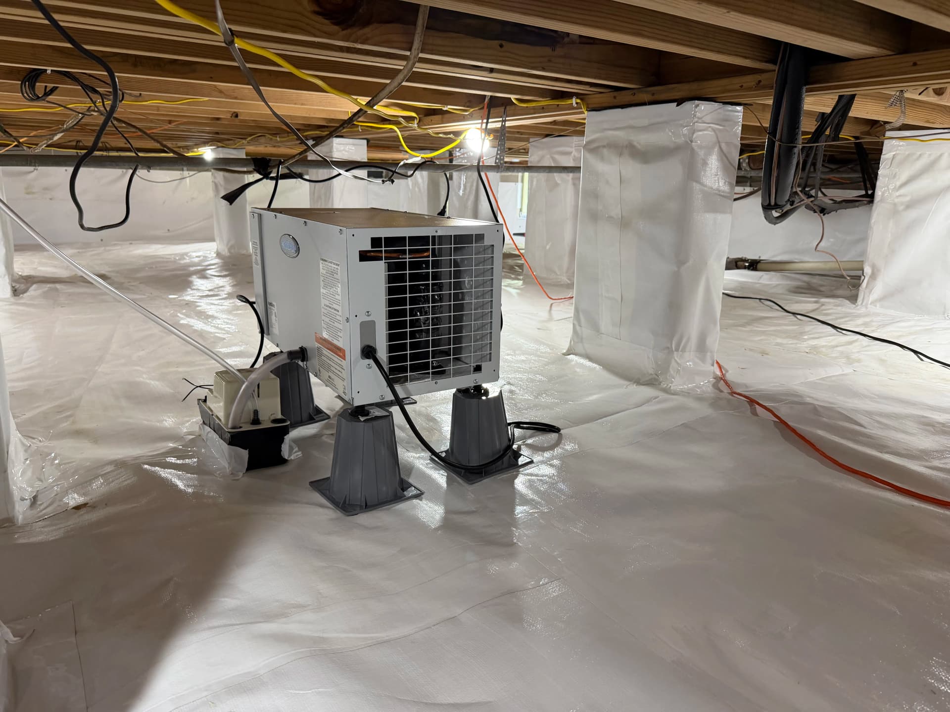 Gallery photos for Crawl Space Encapsulation Done Right in Crestview: Image #3